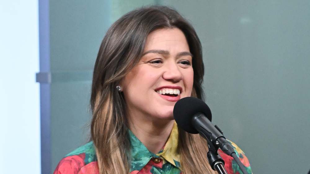 Kelly Clarkson se žertuje o rozchodu s NBC: "Tam už nepracuji"