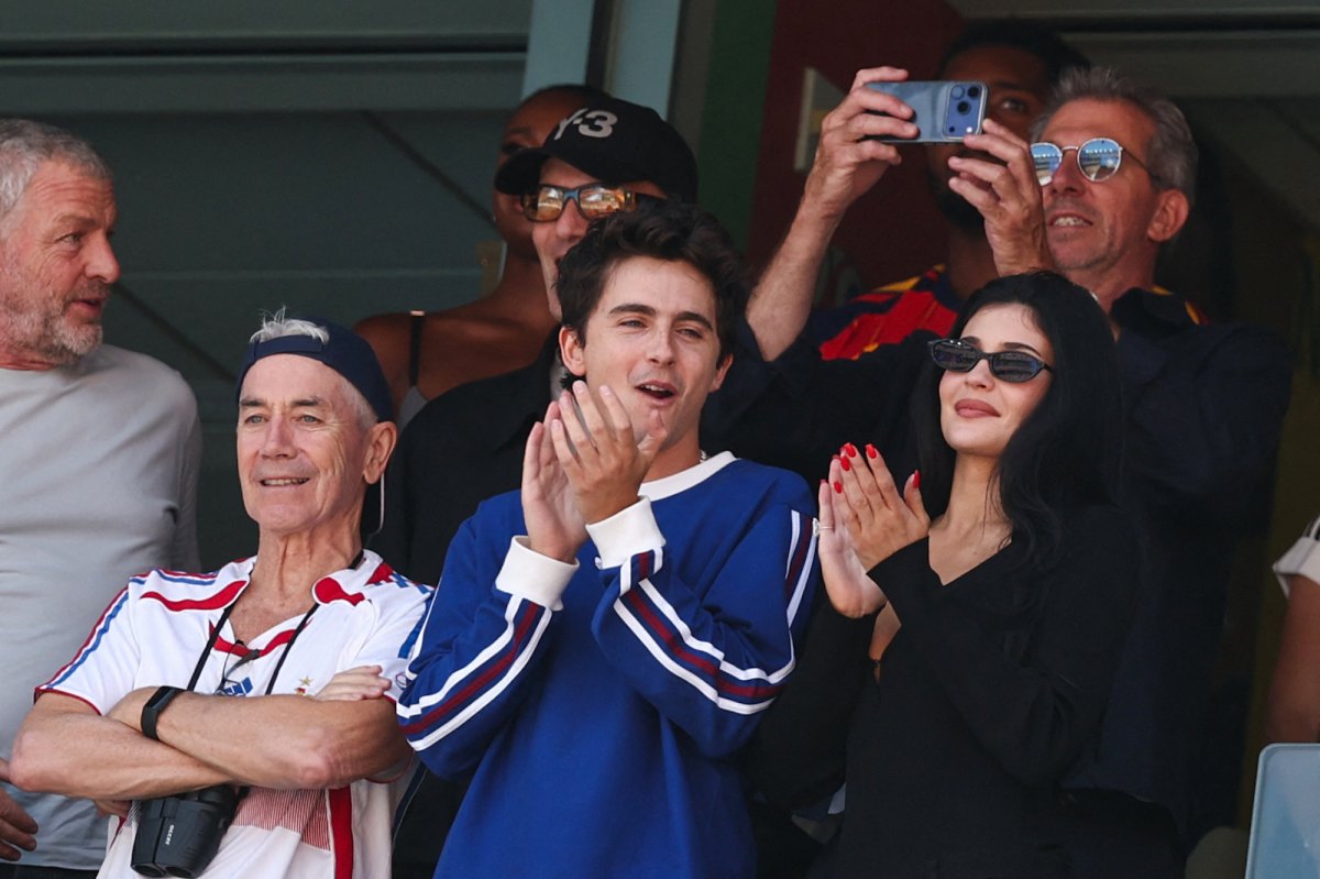 Kylie-Jenner-and-Timothee-Chalamet-World-Cup-PDA-GettyImages-2286162875