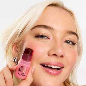 LE_Revolution_Beauty_Hero_Image_Jelly_Blush_Sticks_2000x1130_202607