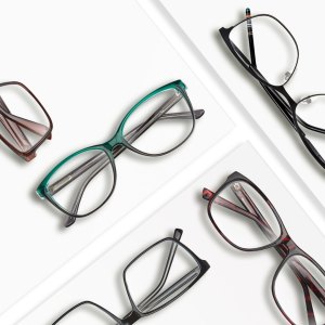 Shopping for online glasses lets buyers compare frames, lenses and prices from home.