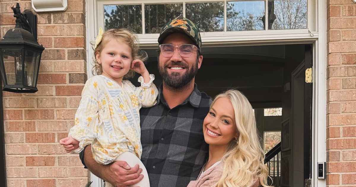 Country Singer RaeLynn Files for Divorce From Husband Josh Davis After 10 Years of Marriage Country Singer RaeLynn Files for Divorce From Husband Josh Davis After 10 Years of Marriage