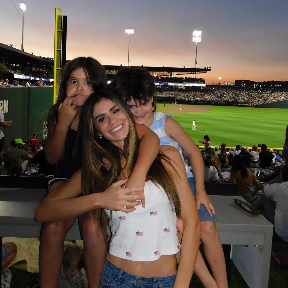 Taylor Frankie Pauls Mom Liann Calls Out Her Exes Tate Paul Dakota Mortensen Amid Custody Battles Indy Ocean