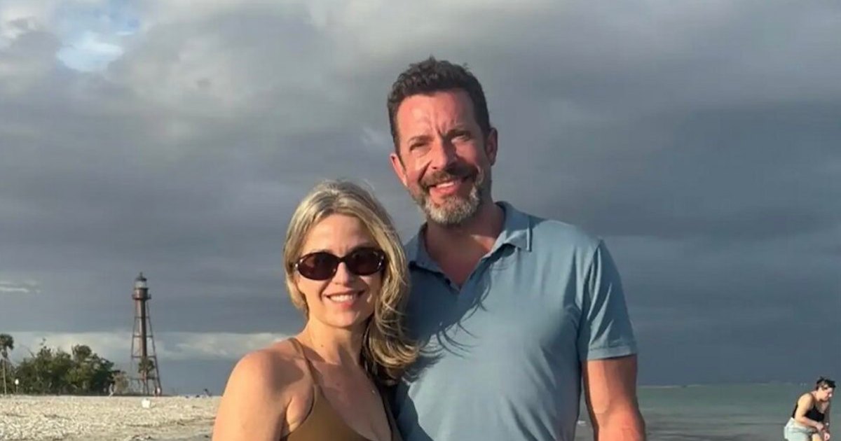 Amanda Karolkiewicz Wanted to Feel ‘Pretty’ After Husband’s Affair 2 Years Before Murder-Suicide Amanda Karolkiewicz Wanted to Feel ‘Pretty’ After Husband’s Affair 2 Years Before Murder-Suicide