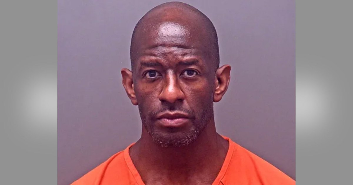 Former Florida Governor Nominee Andrew Gillum Arrested for Meth and Marijuana Possession in Alabama Former Florida Governor Nominee Andrew Gillum Arrested for Meth and Marijuana Possession in Alabama