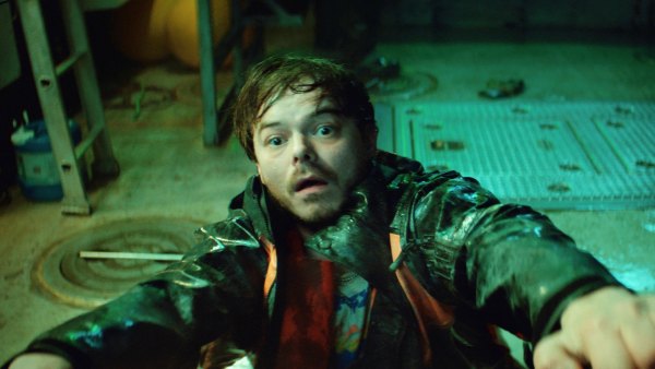 Charlie Heaton in Below