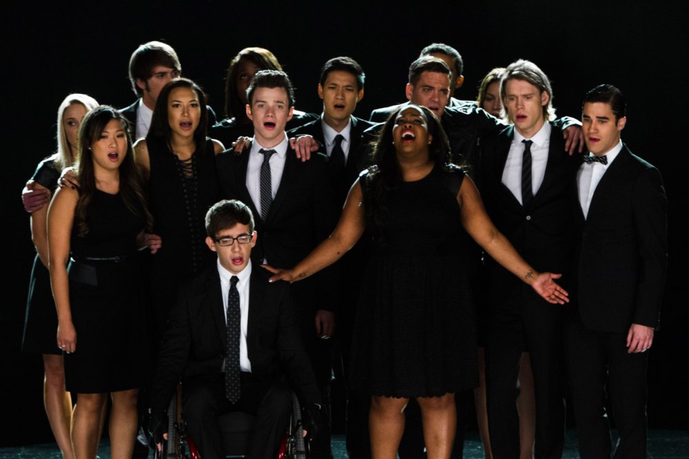 Glee Kevin McHale Slams Theory About Shows Curse After 3 Costars Died