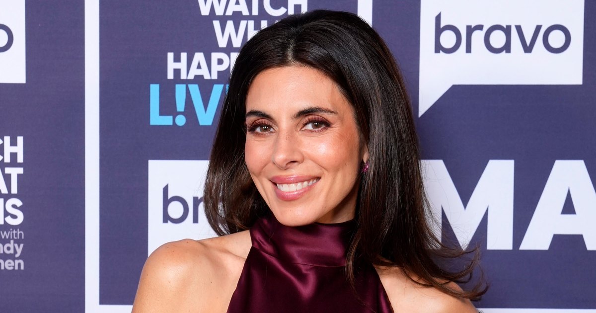 Jamie-Lynn Sigler Religiously Uses This Resurfacing Face Serum Jamie-Lynn Sigler Religiously Uses This Resurfacing Face Serum