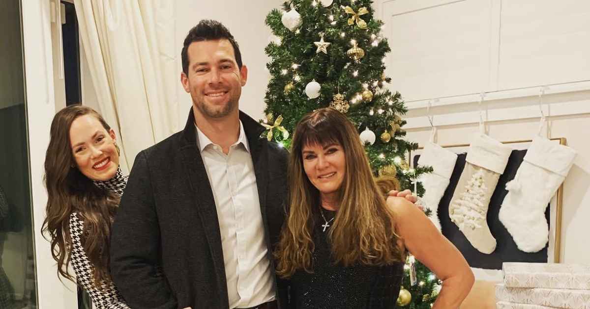 RHOC’s Kara Keough Reveals How Her Baby’s Death Changed Her Relationship With Brother Shane Forever (Exclusive) RHOC’s Kara Keough Reveals How Her Baby’s Death Changed Her Relationship With Brother Shane Forever (Exclusive)
