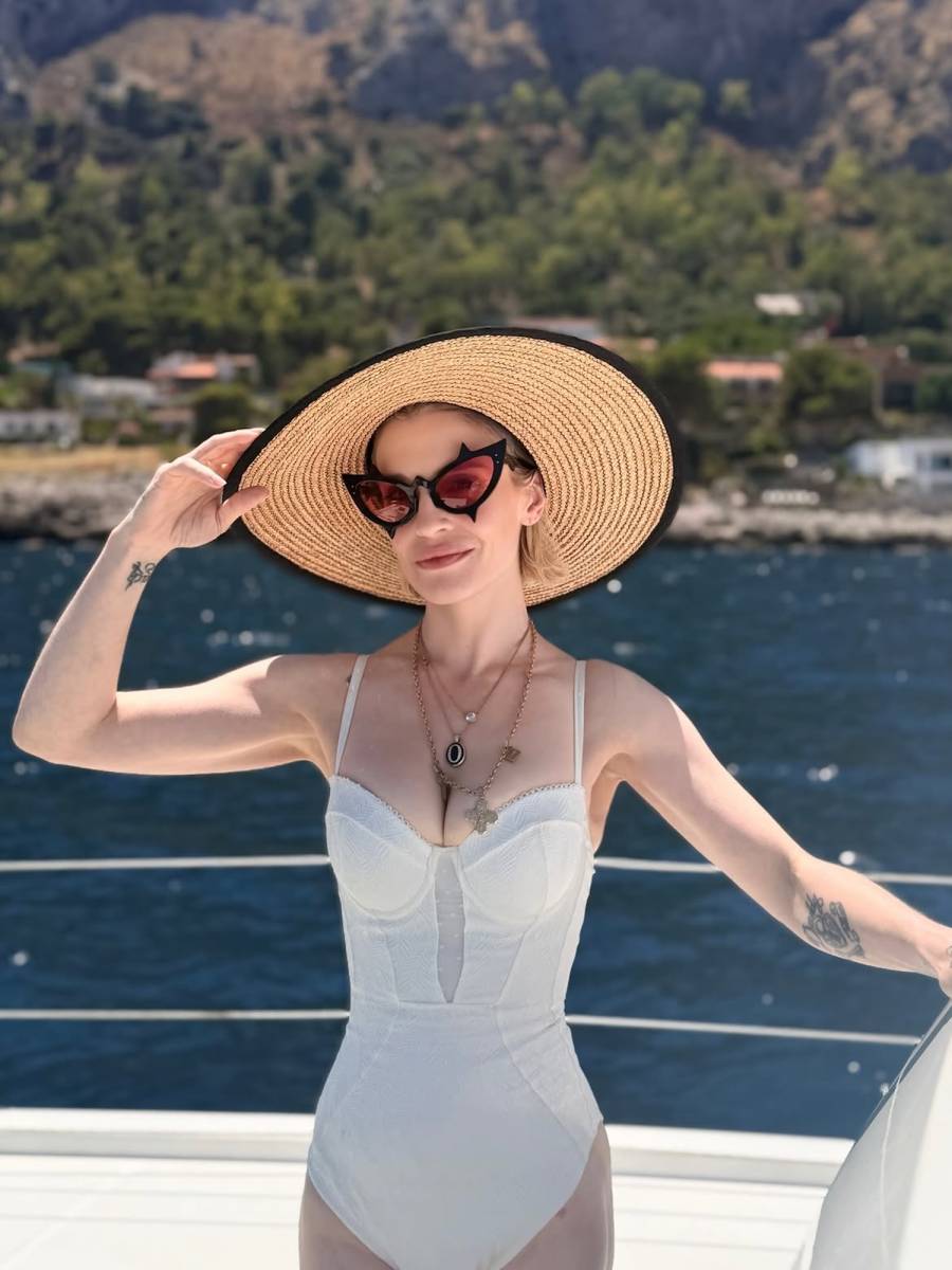 Kelly Osbourne Rocks Swimsuit After Calling Out Body-Shamers