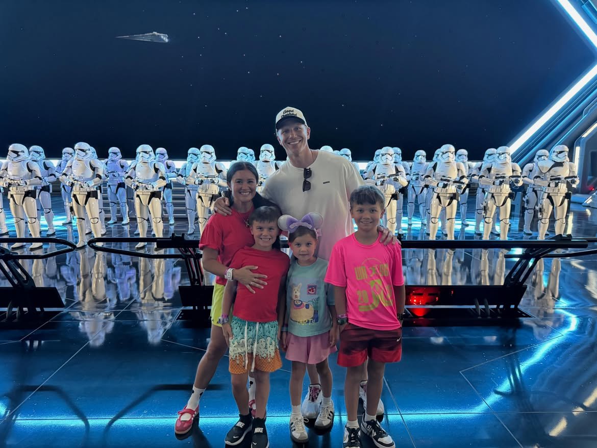 Sean Lowe Family
