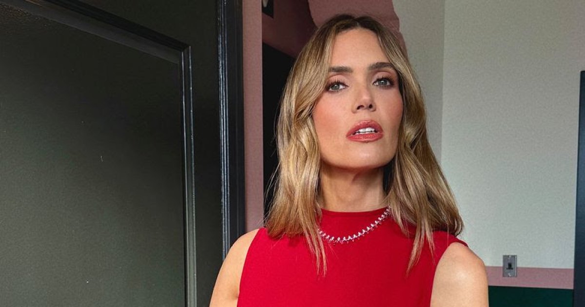 Mandy Moore’s ‘Aperitivo Waves’ Are Thanks to This Easy Blow-Dry Foam on Amazon Mandy Moore’s ‘Aperitivo Waves’ Are Thanks to This Easy Blow-Dry Foam on Amazon