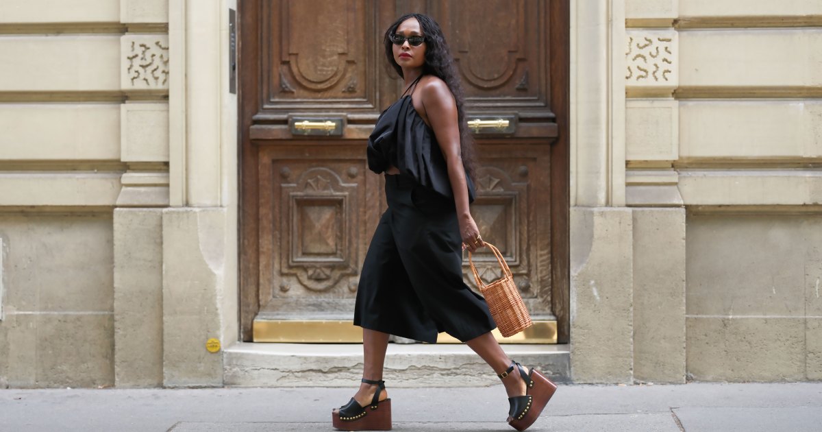 Not Espradrilles! These Chic Wedge Sandals Will Make Your Legs Look Longer Not Espradrilles! These Chic Wedge Sandals Will Make Your Legs Look Longer