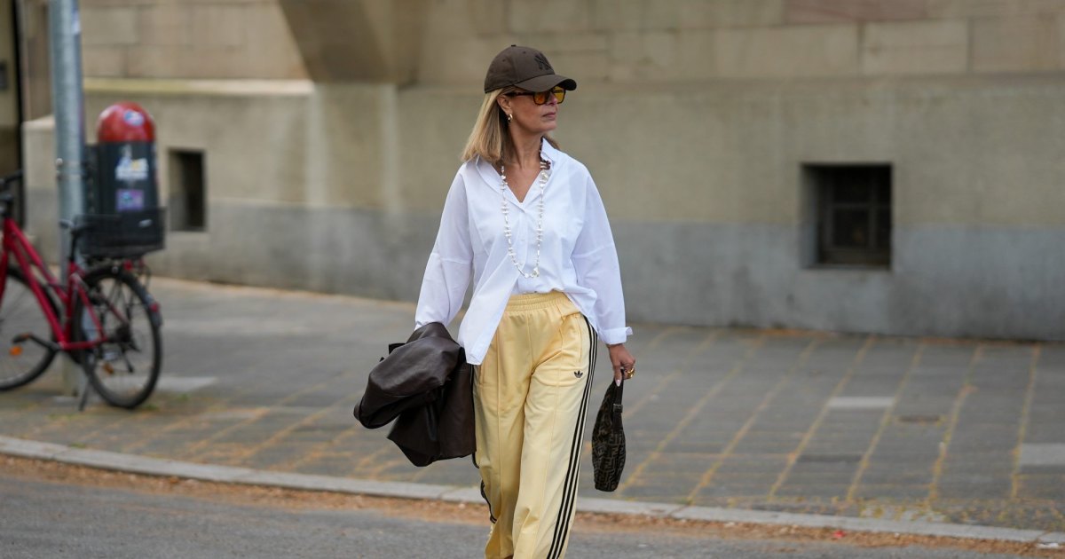 I’m Retiring My Basic Sweats for These Elevated Track Pants That Scream ‘NYC Cool Girl’ — Starting at I’m Retiring My Basic Sweats for These Elevated Track Pants That Scream ‘NYC Cool Girl’ — Starting at