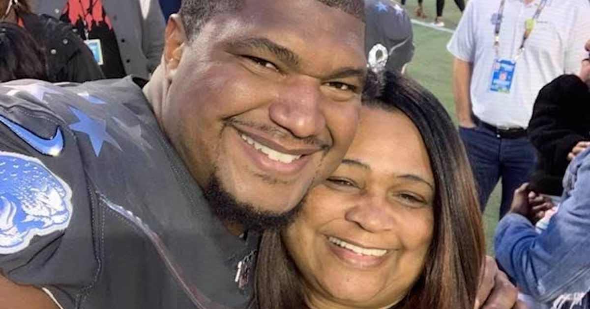 Ravens’ Calais Campbell Breaks His Silence After His Brother Allegedly Killed Their Mother Ravens’ Calais Campbell Breaks His Silence After His Brother Allegedly Killed Their Mother