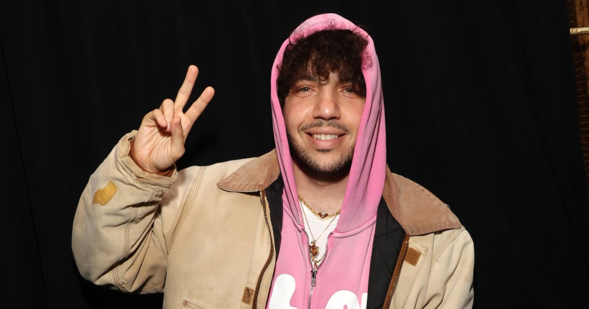 Selena Gomez’s Husband Benny Blanco Shares How Much Weight He Lost After Only Eating Pizza in a Week Selena Gomez’s Husband Benny Blanco Shares How Much Weight He Lost After Only Eating Pizza in a Week