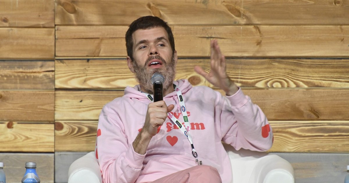 Perez Hilton’s Family Shares Update Amid Hospitalization Perez Hilton’s Family Shares Update Amid Hospitalization