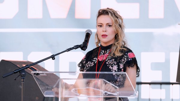 GettyImages-1344470169 Alyssa Milano Reflects on Postpartum Anxiety Amid Lindsay Clancy Trial