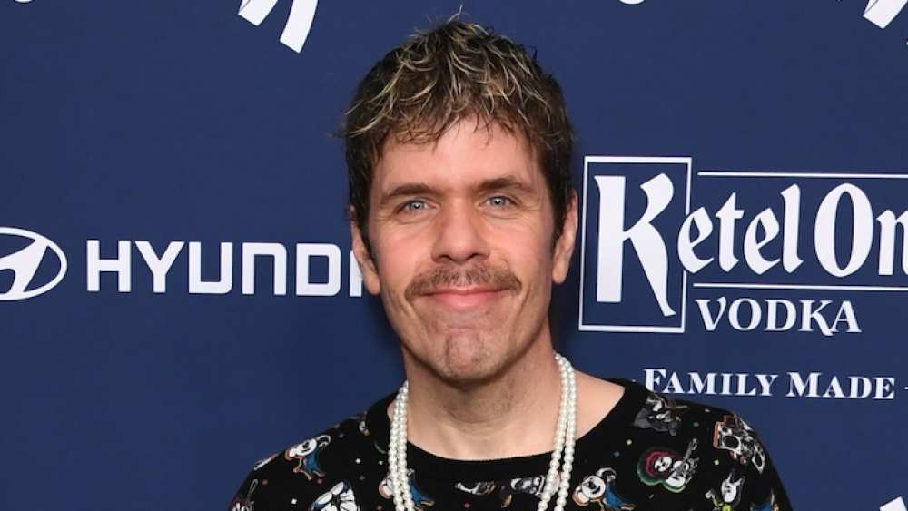 Perez Hilton vyhledal lékařskou pomoc poté, co si vysílal znepokojující video