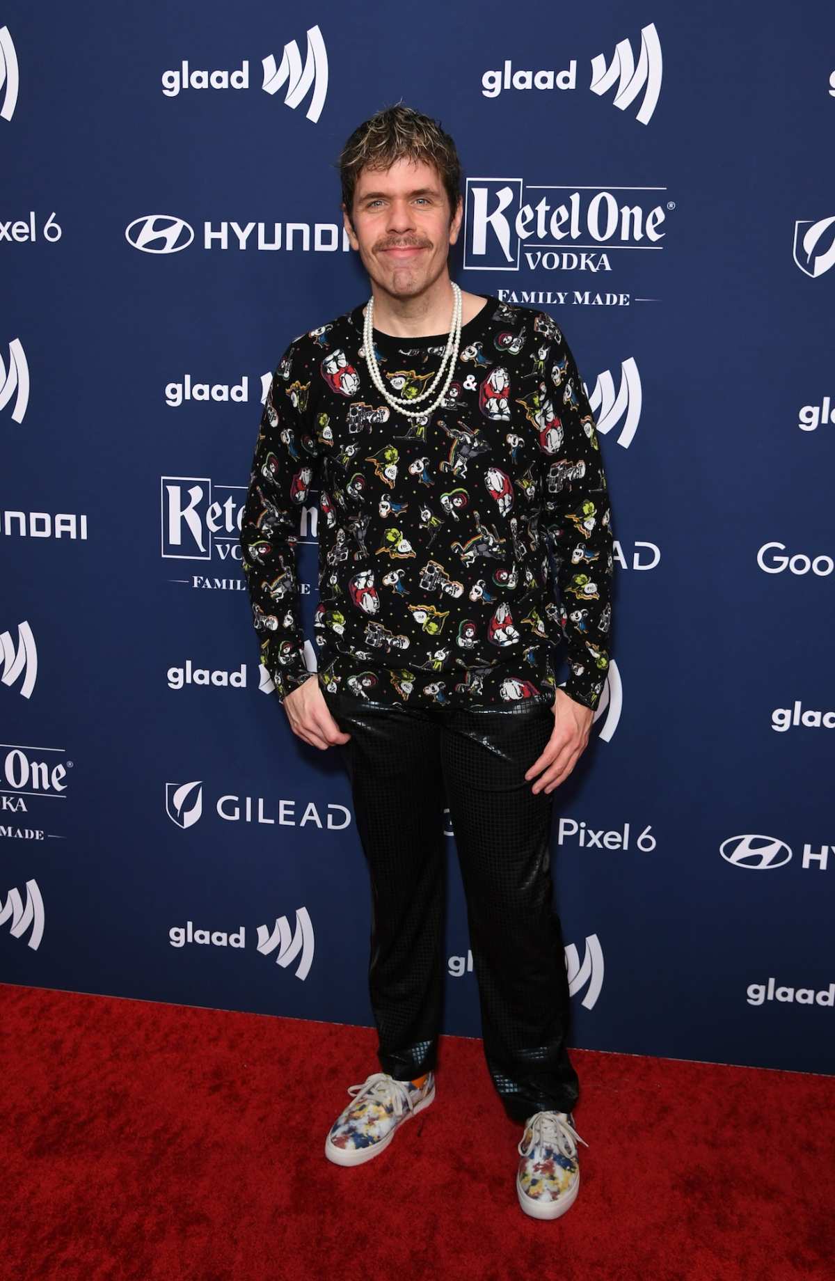Perez Hilton Rushed to Hospital After Disturbing Livestream: Reports
