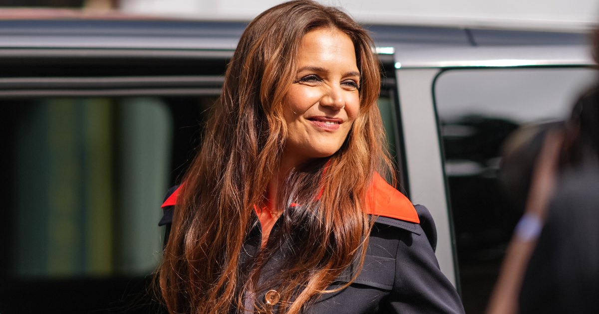 Katie Holmes Wore the Shoe Equivalent of a Chunky Knit Sweater, and We’re Sold — Shop the Look from Katie Holmes Wore the Shoe Equivalent of a Chunky Knit Sweater, and We’re Sold — Shop the Look from