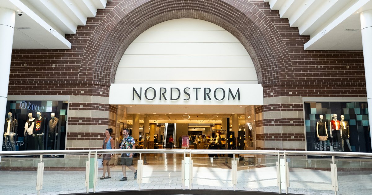 Nordstrom Just Quietly Marked Down These Chic Fall Basics — And They’re Almost Gone Nordstrom Just Quietly Marked Down These Chic Fall Basics — And They’re Almost Gone