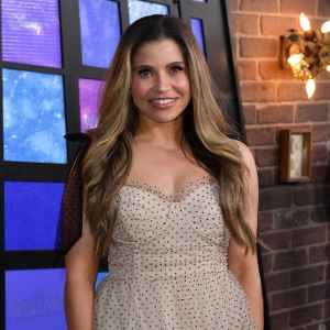 GettyImages-2181028203 Danielle Fishel Recalls Leaving Unhealthy Relationship at 19
