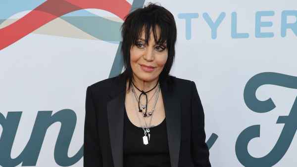 Joan Jett Cancels Shows as Rocker Is Unable to Perform After Surgery for Back Injury