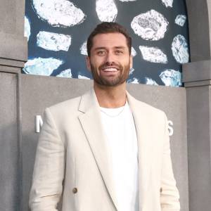 Dakota Mortensen Says He’s in a ‘Better Place’ After Deleting Social Media Apps for a Month