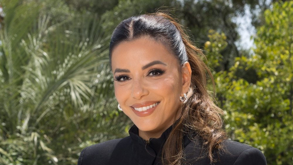 Eva Longoria v růžovém bikinách: Španělská dovolená se změnila v módní přehlídku