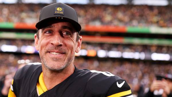 GettyImages-2238061367.jpg aaron rodgers september 2025