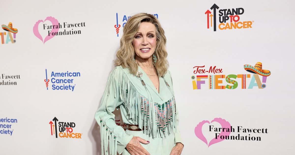 85 岁的唐娜·米尔斯 (Donna Mills) 1 个月从 OnlyFans 赚了多少钱?