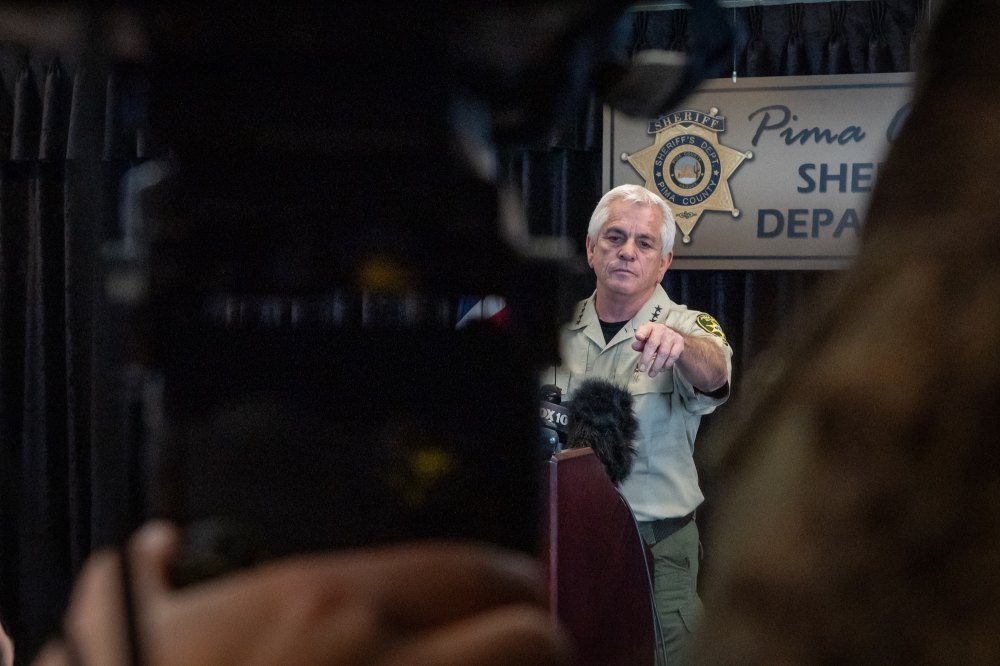 GettyImages-2259244776nancyguthrieinvestigatorsinexperienced.jpg