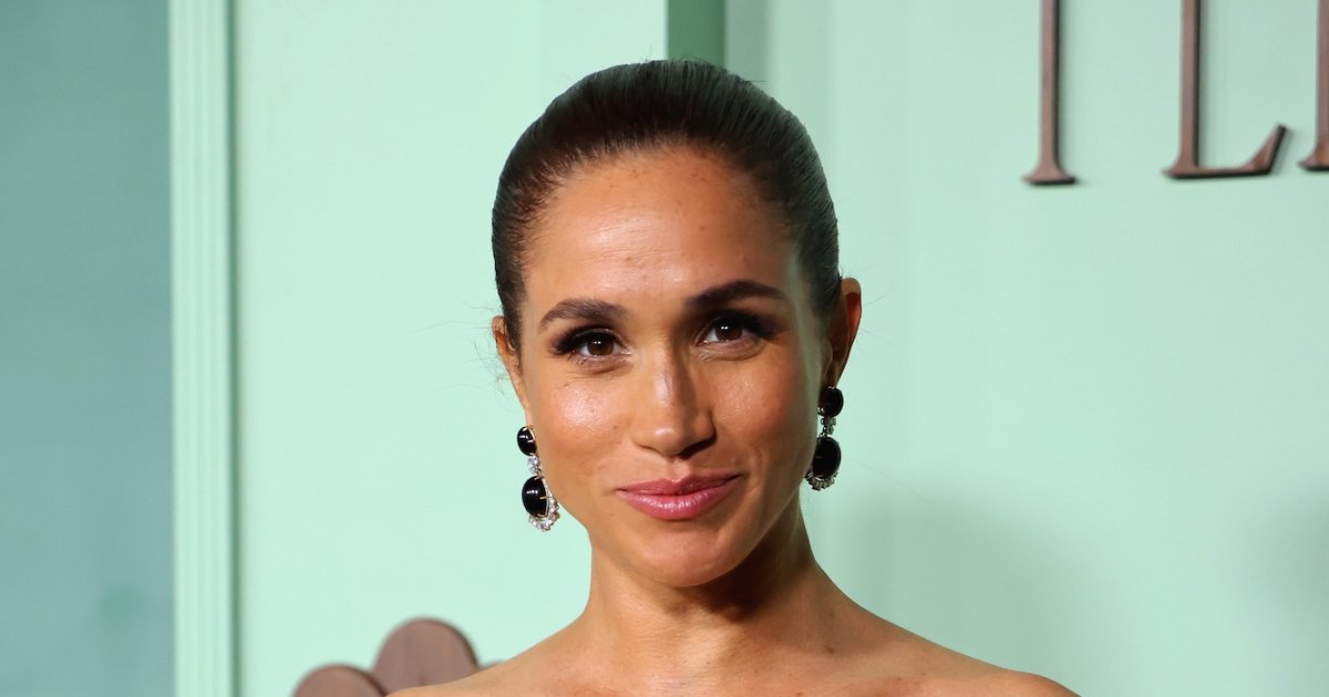 Meghan Markle Wows in One-Piece Swimsuit as She Jumps in the Pool With Balloons to Mark 45th Birthday Meghan Markle Wows in One-Piece Swimsuit as She Jumps in the Pool With Balloons to Mark 45th Birthday