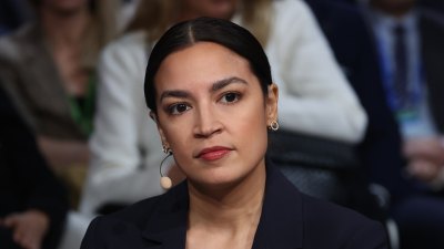 GettyImages-2261495061aoccostoffreezingeggs.jpg