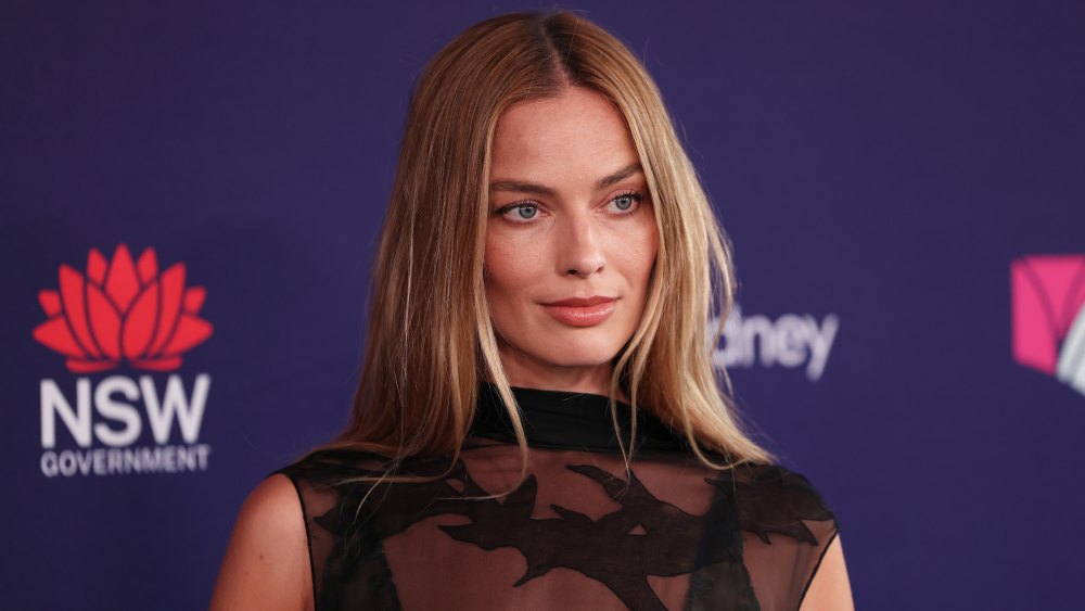 Elegantní střevíčky Mary Jane jako Margot Robbie: Jak vybrat opravdu stylové černé baleríny