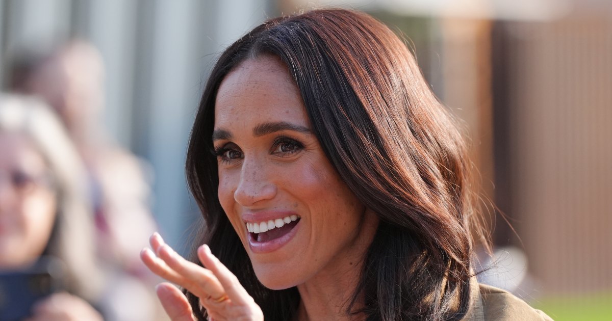 Meghan Markle’s One-Piece Swimsuit Is the Rich-Girl Trick for a Slimmer Silhouette