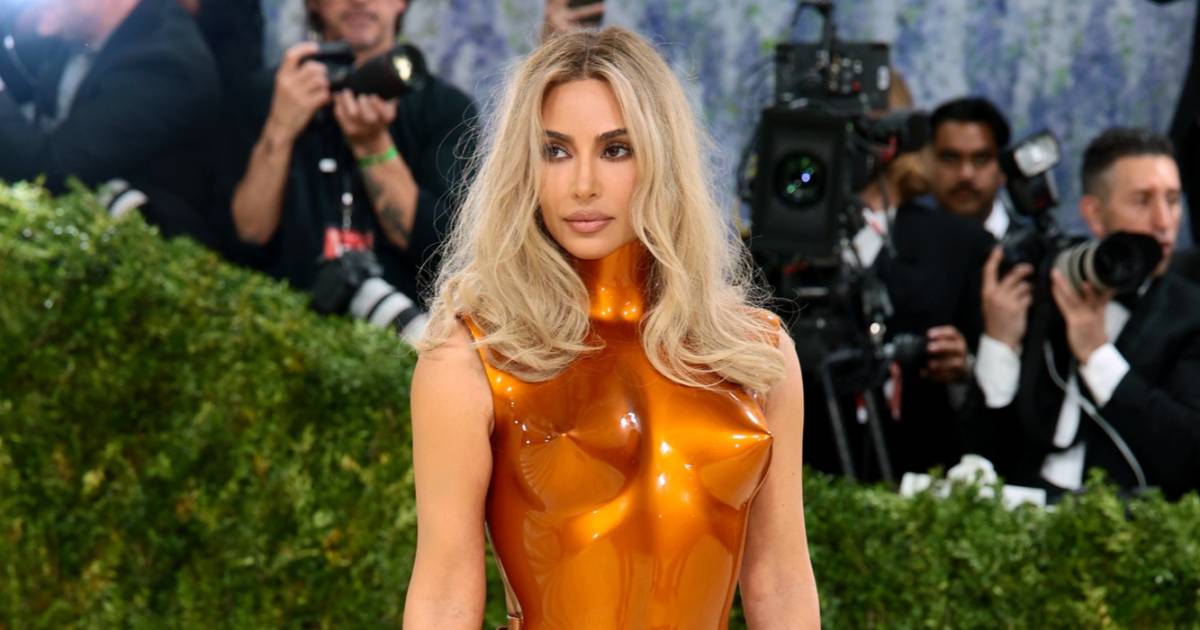Kim Kardashians L.A. Home Burglarized and Staffers Car Stolen Kim Kardashians L.A. Home Burglarized and Staffers Car Stolen