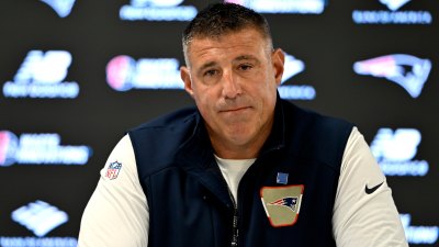 GettyImages-2290030040.jpg mike vrabel august 2026