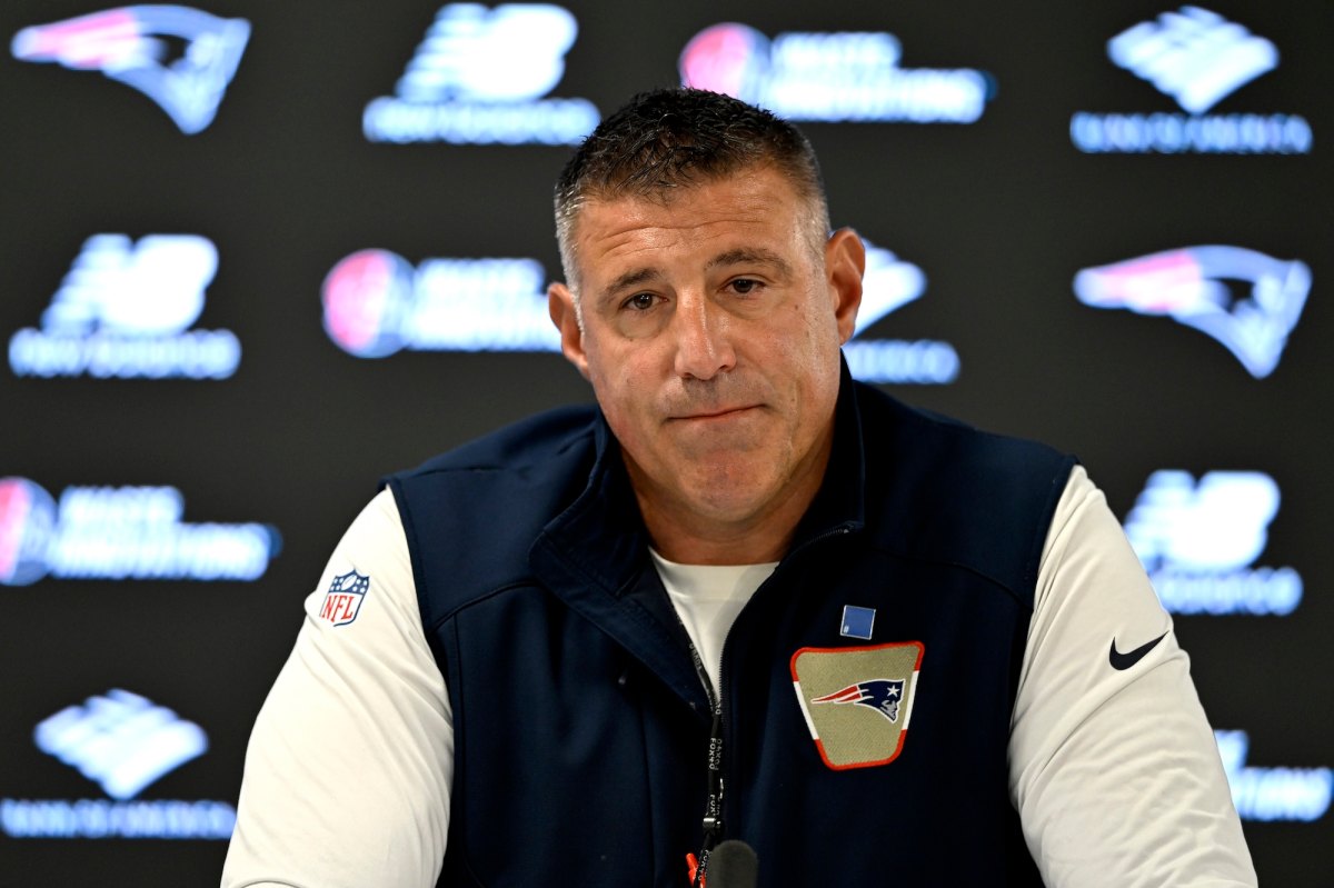 GettyImages-2290030040.jpg mike vrabel august 2026