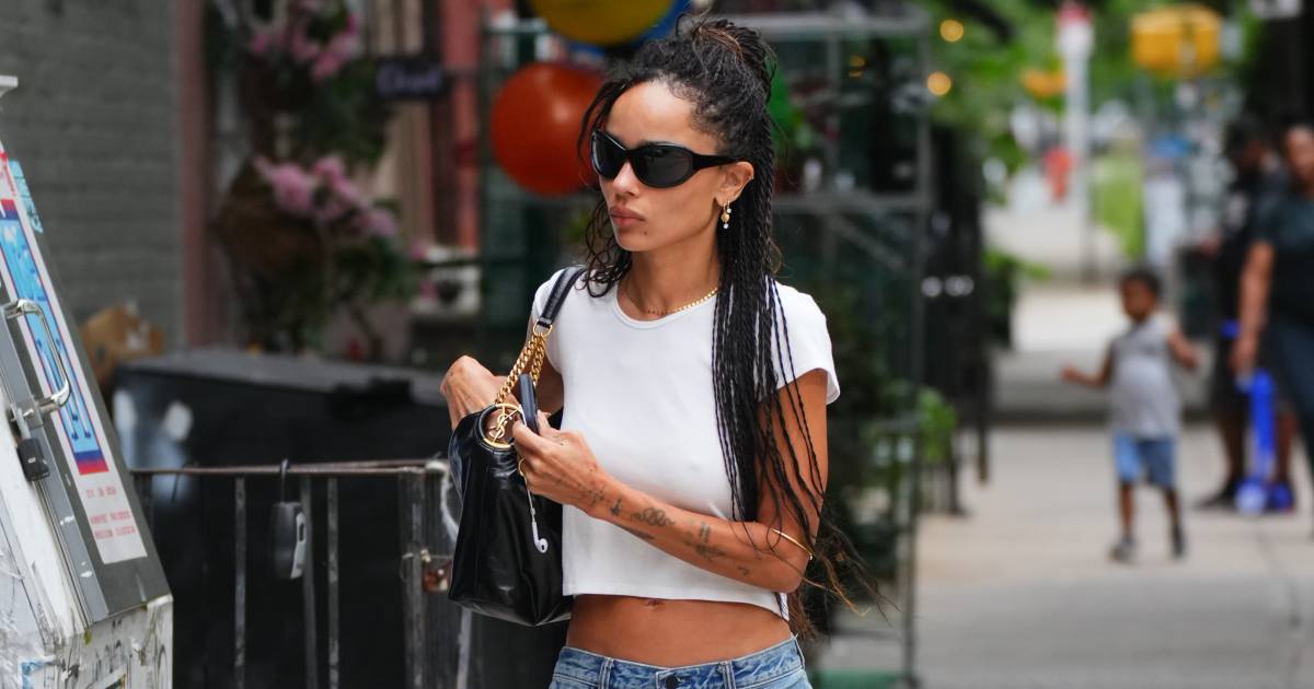 Zoe Kravitz Made This Once-Dated Jeans Trend Look Like the Coolest Denim Style for Fall 2026 Zoe Kravitz Made This Once-Dated Jeans Trend Look Like the Coolest Denim Style for Fall 2026