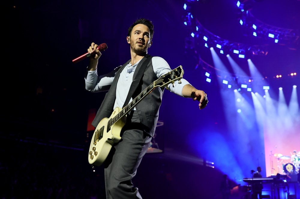 Jonas Brothers Revive 2008 Outfits at 2026 Burning Up Tour