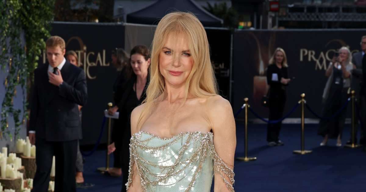 Nicole Kidman Is Out-of-This-World Gorgeous in Sparkling Dress at ‘Practical Magic 2’ Premiere Nicole Kidman Is Out-of-This-World Gorgeous in Sparkling Dress at ‘Practical Magic 2’ Premiere