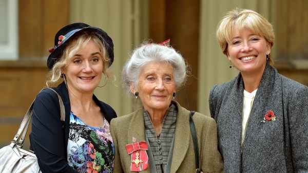Emma Thompson's Mother Phyllida Law Dead at 94: Actress 'Died Supremely Peacefully at Home'