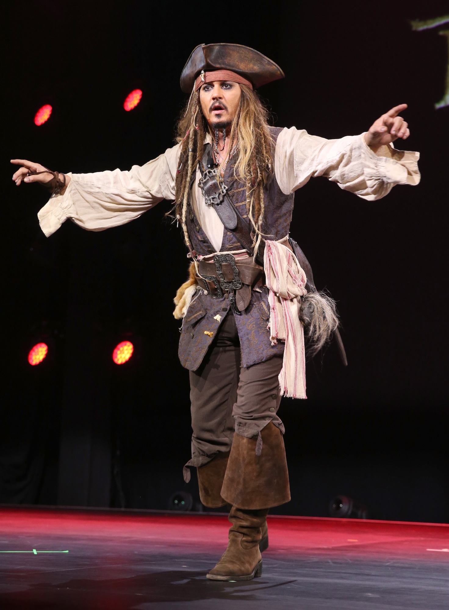 Jerry Bruckheimer Is &lsquo;Talking&rsquo; to Johnny Depp About Reprising Jack Sparrow Role