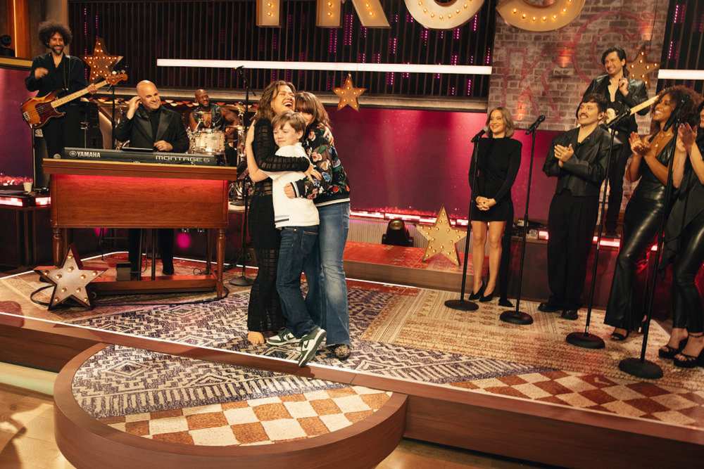 Kelly-Clarkson-and-Kids-Finale-NUP_210992_02671