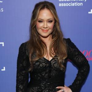 King of Queens Star Leah Remini Joins Real Housewives of Beverly Hills Season 16 Cast