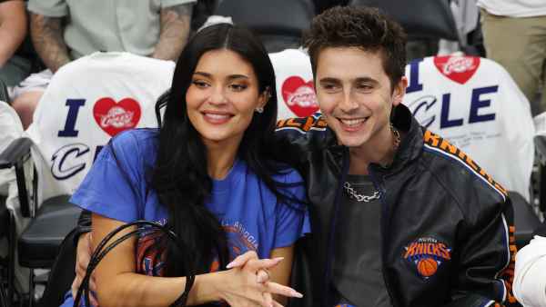Kylie-Jenner-and-Timothee-Chalamet-Knicks-GettyImages-2278203832