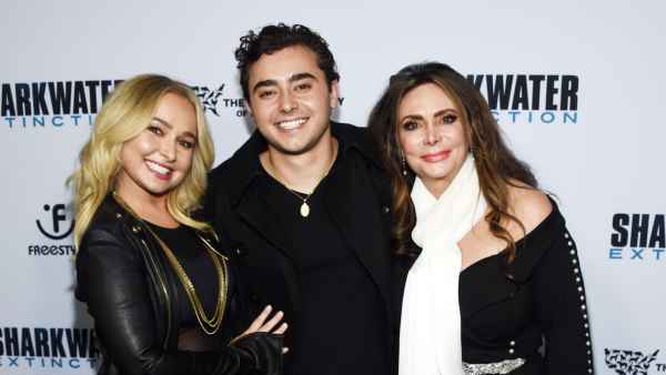 Hayden Panettiere Mom Reflects on Her Kids Deaths