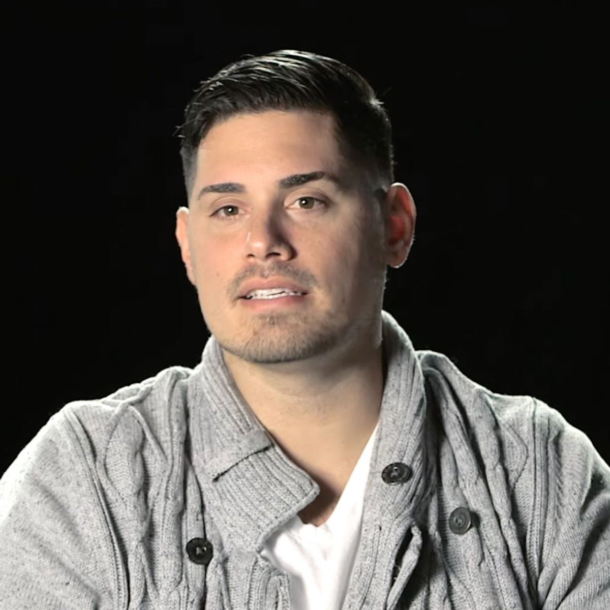 Married-At-First-Sight-Star-Ryan-De-Nino-Dead-at-40.jpg