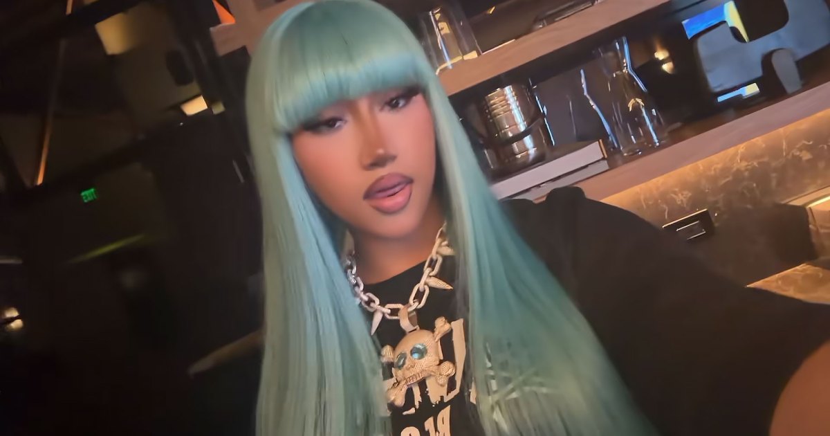 Photo: Us Weekly North West Wants Bridge Piercing But Is Not Allowed by Her Parents